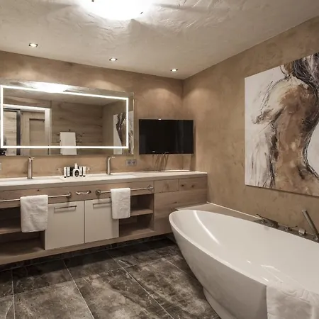 Stock Hotel 5*
