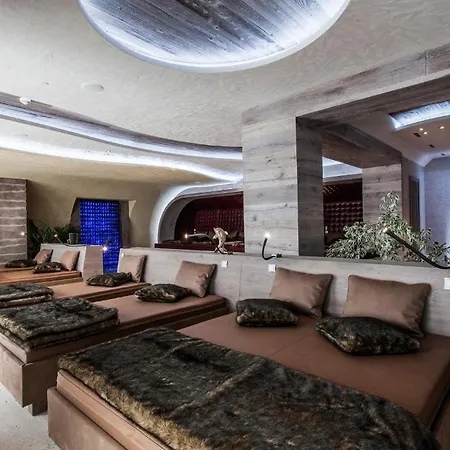 Hotel Stock