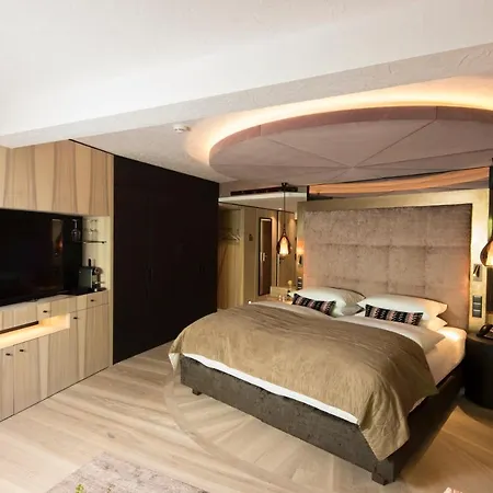 Hotel Stock