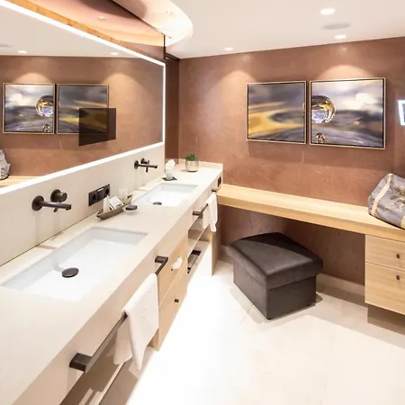 Hotel Stock 5*